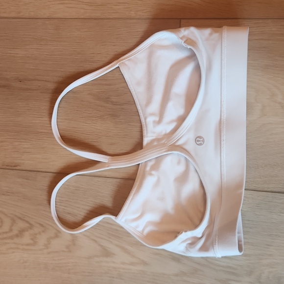 Lululemon Flow Y Nulu Light Sport Bra A-C cups - Picture 2 of 2